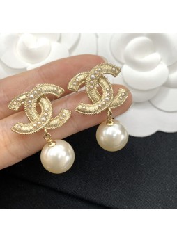 CHANEL DOUBLE C PEARL EARING